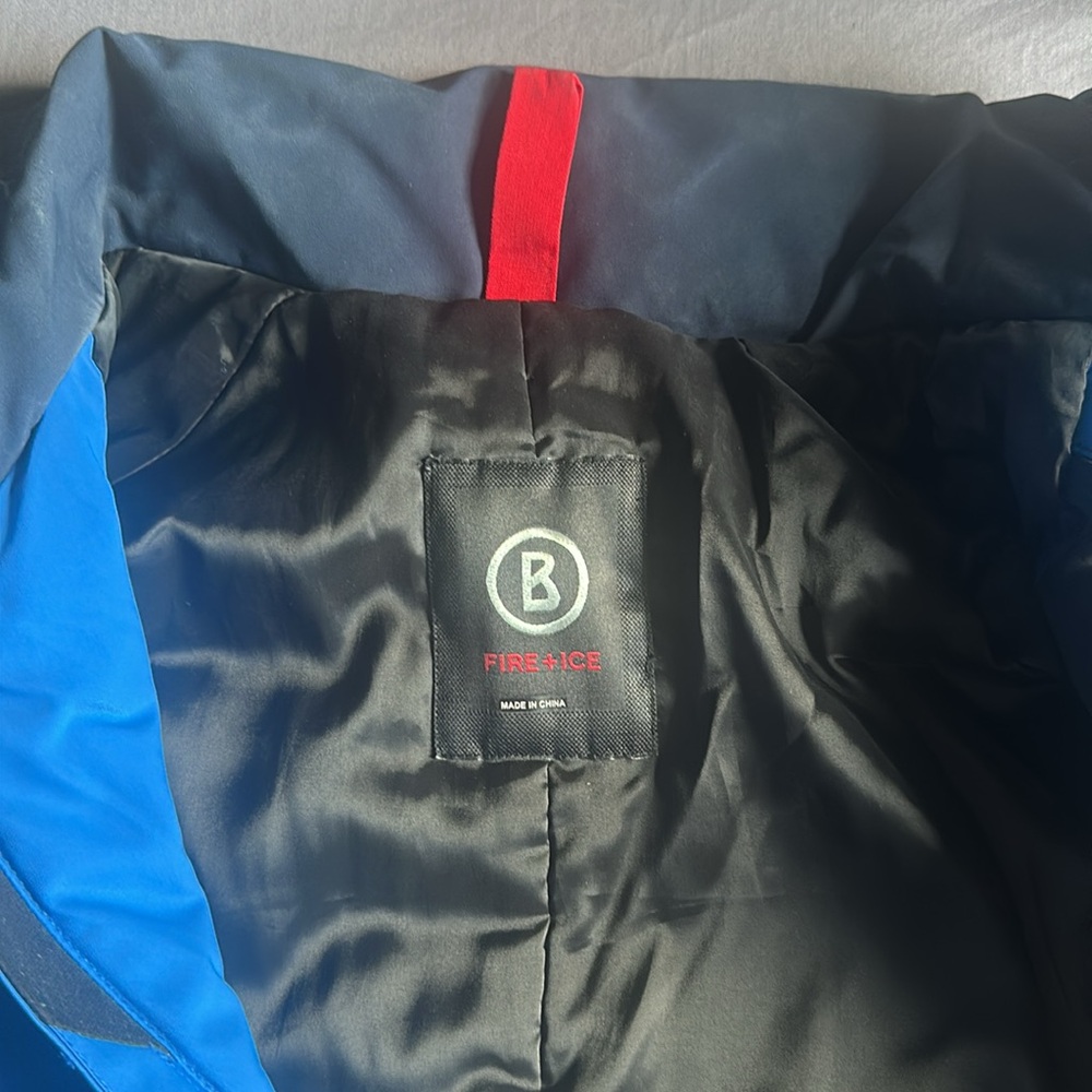 Bogner Blue Performance Ski Jacket with High Collar and Full-Length Zipper - Picture 2 of 7